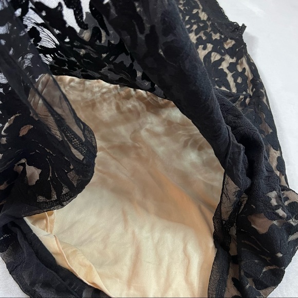Chelsea and Violet XS Black Beige Lace Overlay Sleeveless Mini Dres - Picture 6 of 10